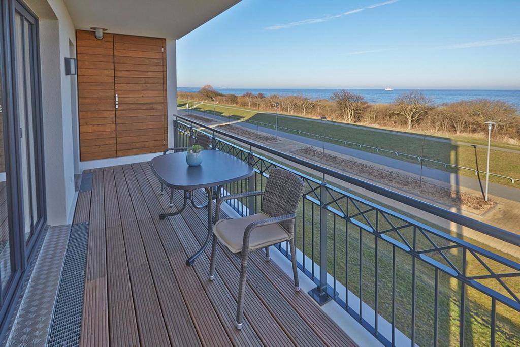 Aparthotel Waterkant Suites - Fewos Am Meer Mit Spa Borgerende-Rethwisch Ruang foto